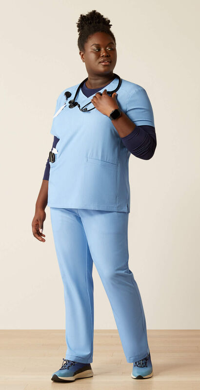 Clara 6 Pocket Scrub Top Full Plus